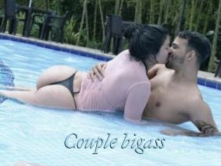 Couple_bigass