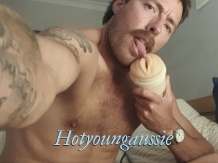 Hotyoungaussie