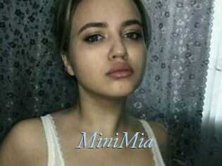 Mini_Mia