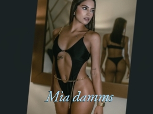 Mia_damms